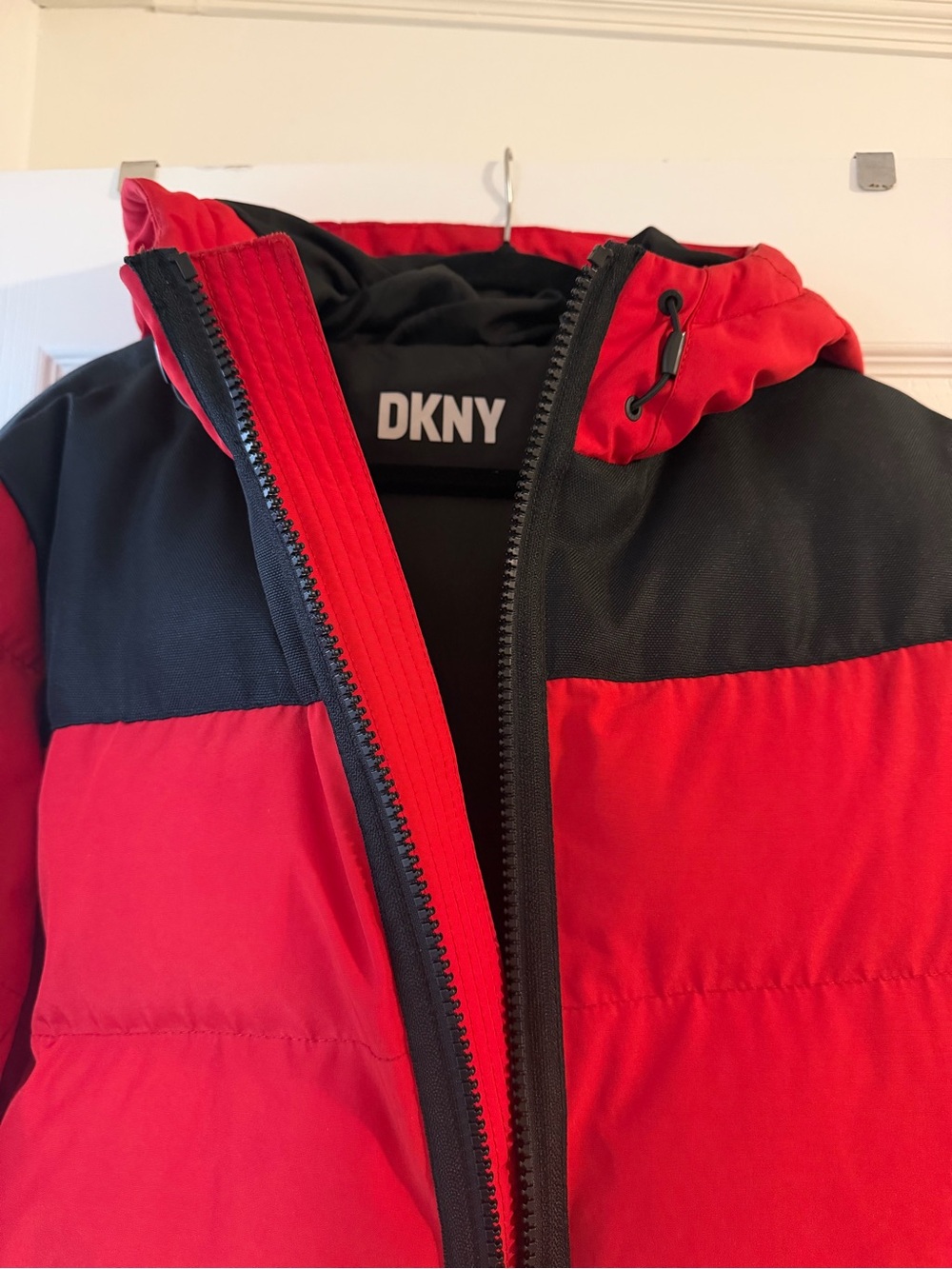 DKNY  Red and Black Puffer Jacket ORIGINAL✅